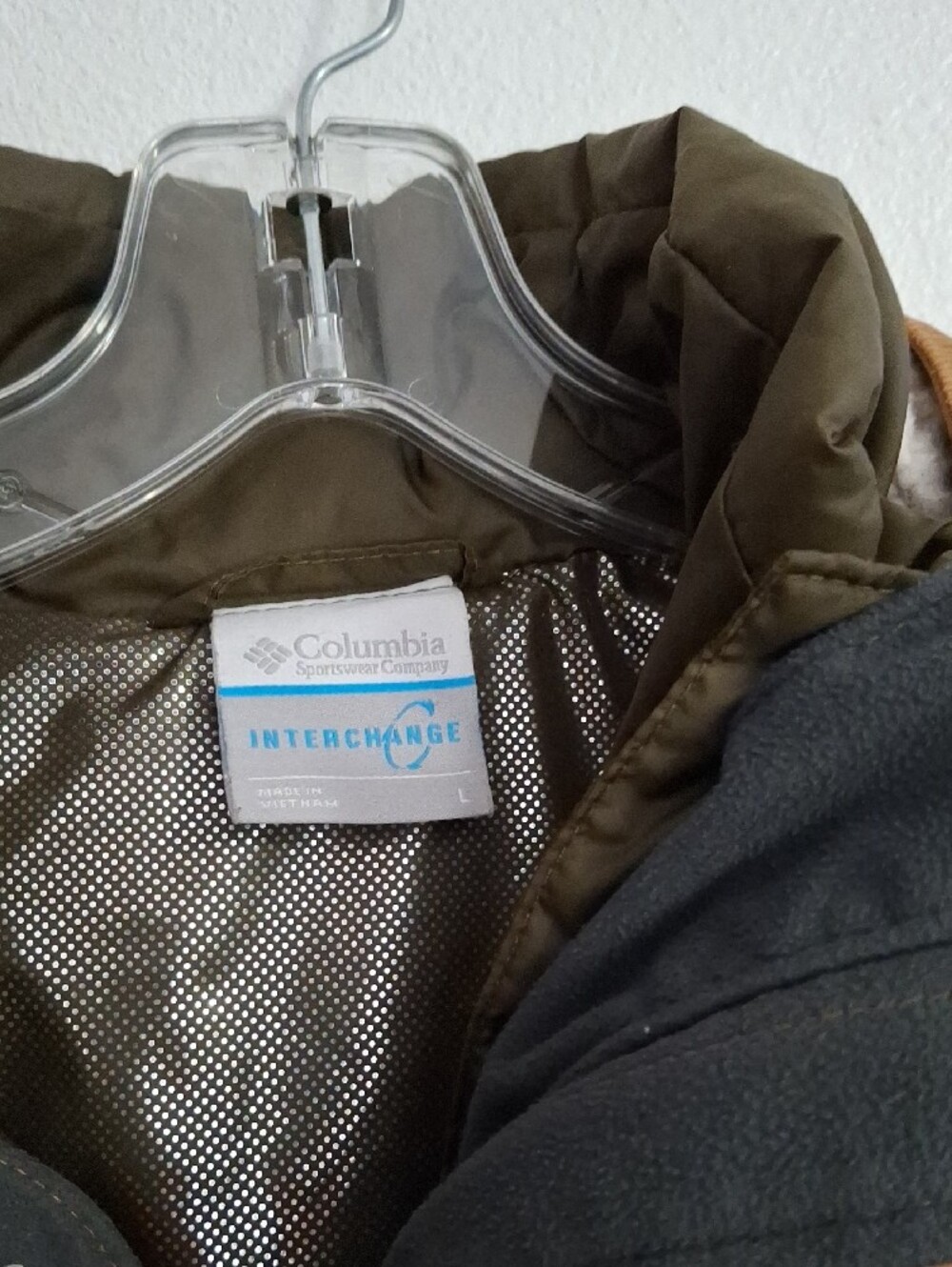 Columbia Carson Pass Interchange Tan/ Brown Hooded Coat Size L, 2 in 1 - Picture 3 of 7